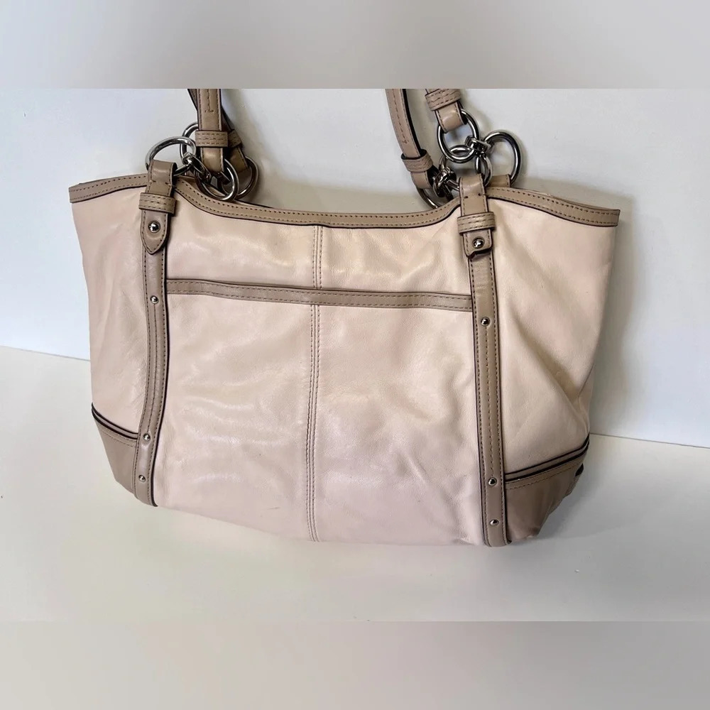 COACH Alexandra Cream and taupe leather hobo bag. - Picture 7 of 12